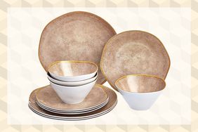 Deal Roundup: EARLY Outdoor dinnerware Tout