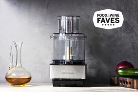 Cuisineart Food processor with olive oil
