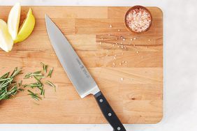 HENCKELS Classic Razor-Sharp 8-inch Chef Knife Tout