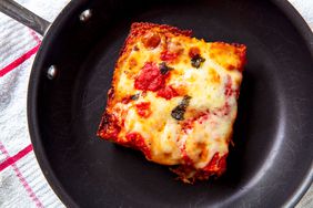 How to reheat pizza