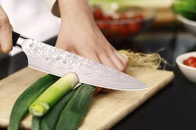 This Top-Rated Chefâs Knife Is âRazor Sharp,â and Itâs Only $30 Tout